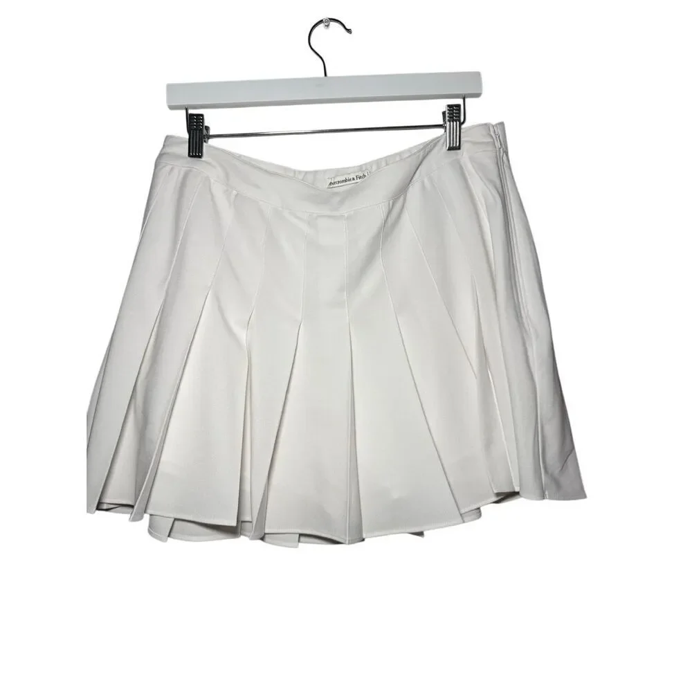 Abercrombie & Fitch pleated white skort Large - Picture 4 of 6